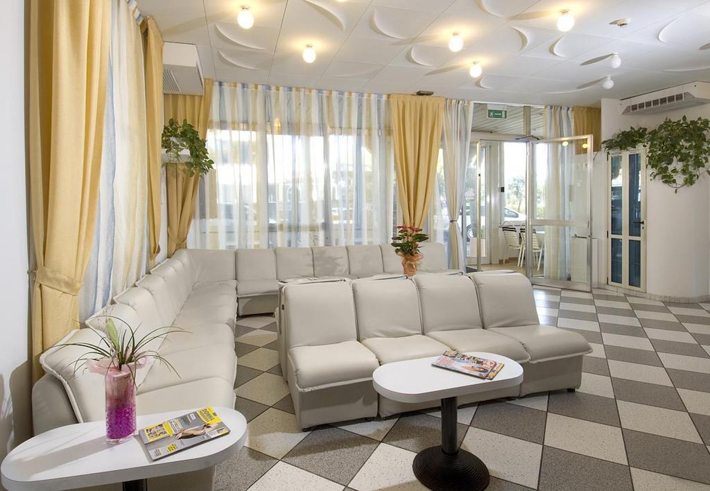 Hotel Walter Gatteo a Mare Esterno foto