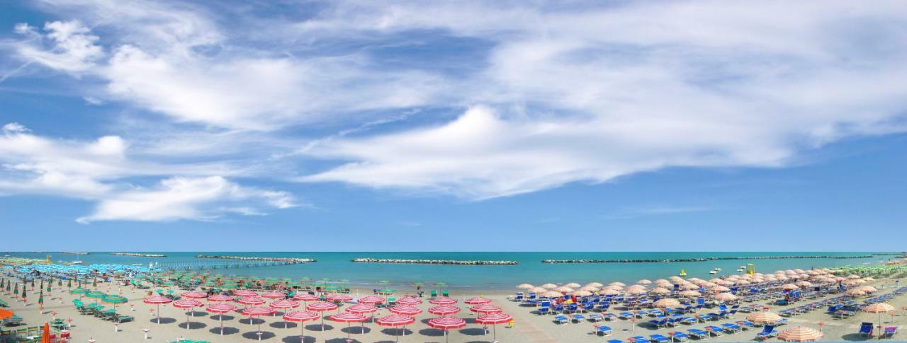 Hotel Walter Gatteo a Mare Esterno foto