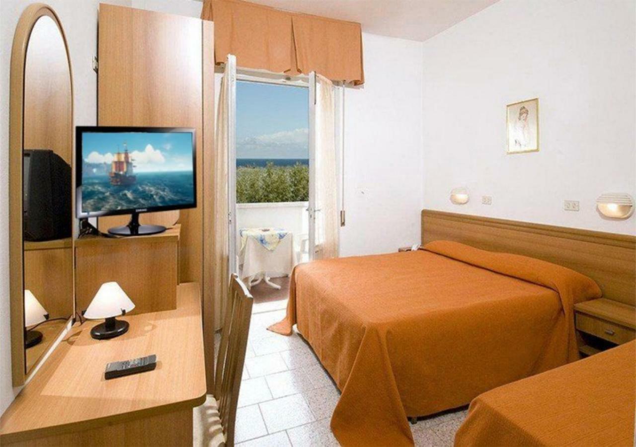 Hotel Walter Gatteo a Mare Esterno foto